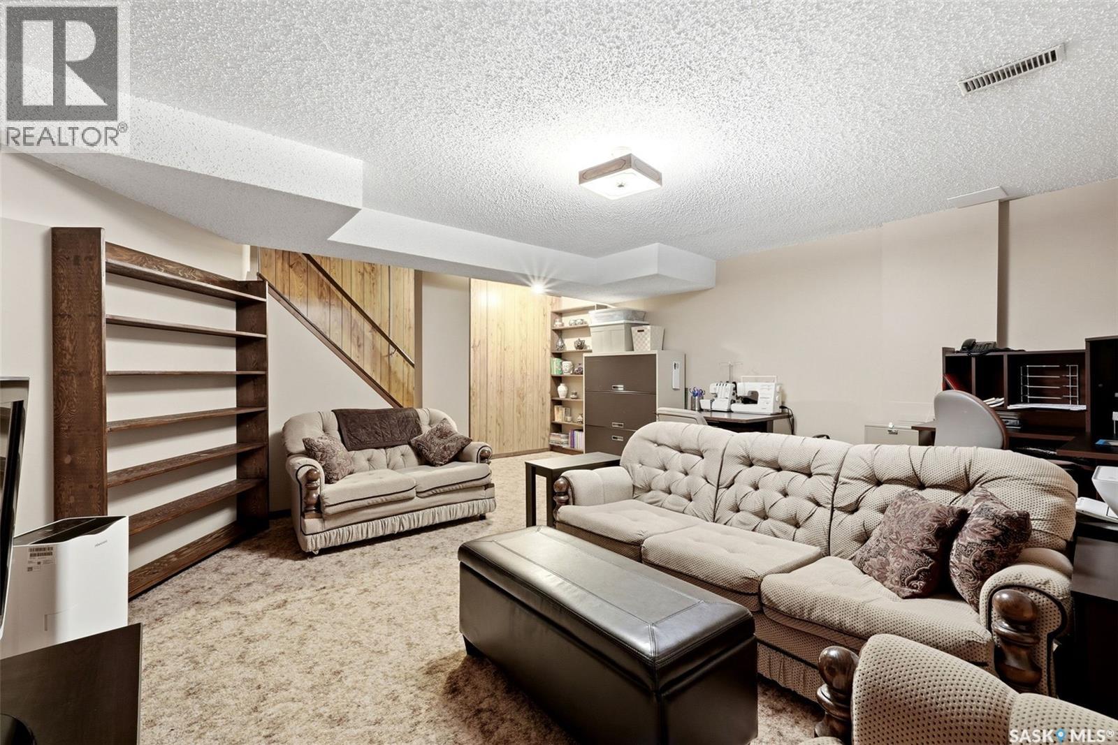 41 Spruceview Road, Regina, Saskatchewan  S4R 0E1 - Photo 23 - SK036005