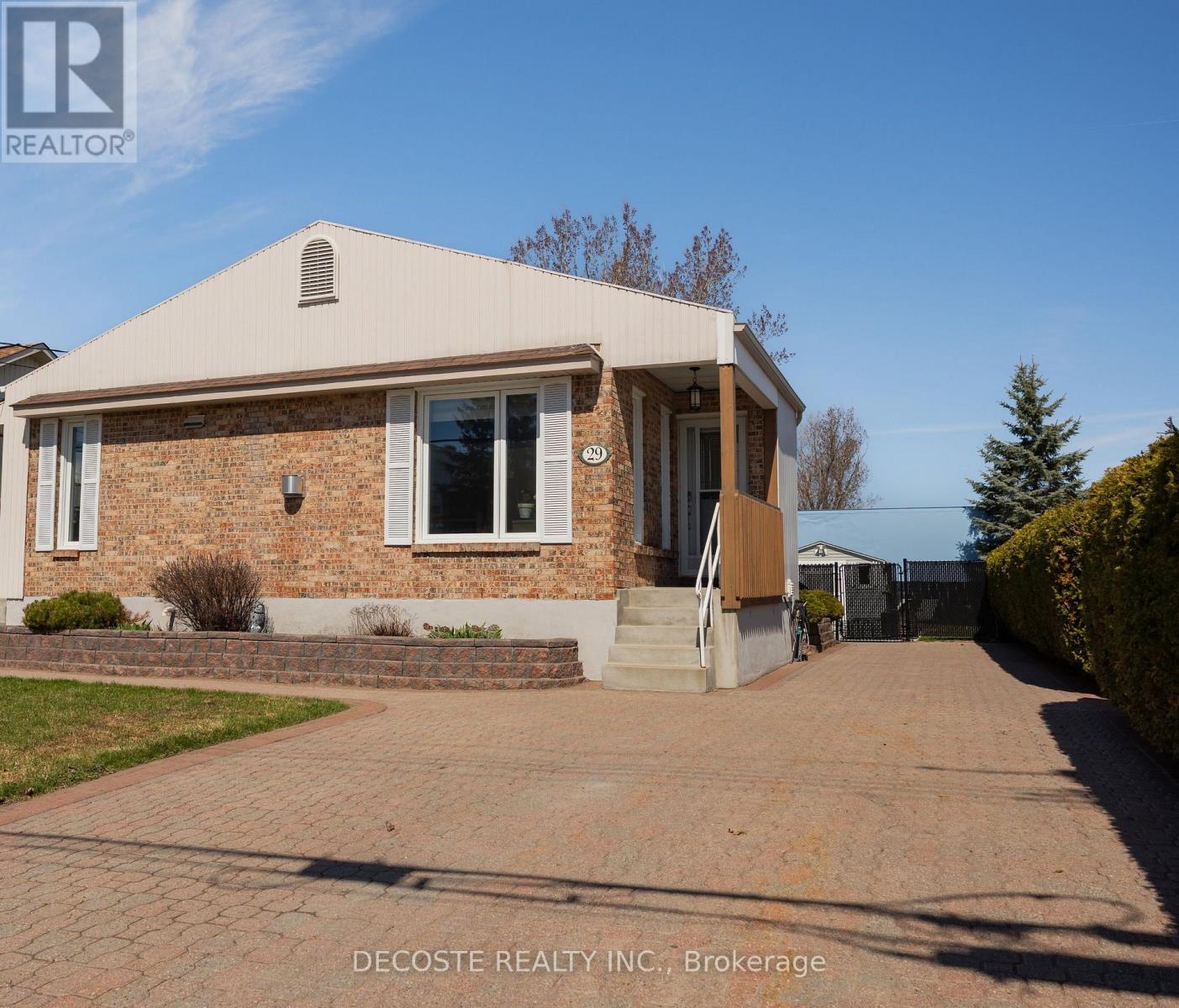 29 KINCARDINE STREET W, North Glengarry, Ontario