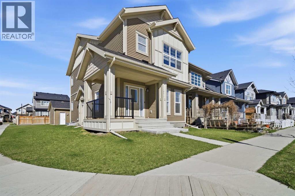 231 Sundown Road, Cochrane, Alberta  T4C 2R3 - Photo 2 - A2305529