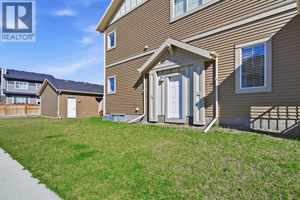 231 Sundown Road, Cochrane, Alberta  T4C 2R3 - Photo 3 - A2305529