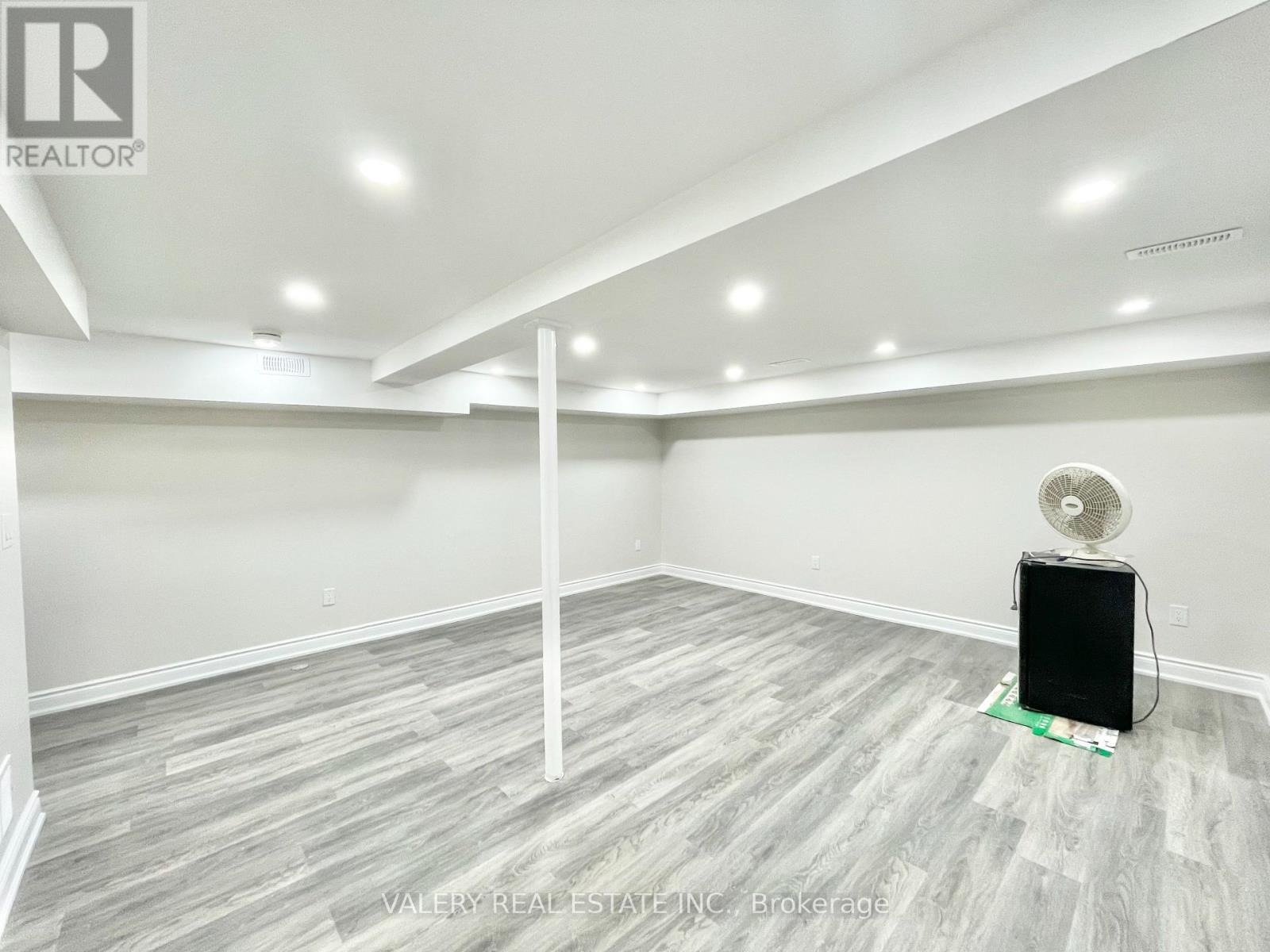 26 Homeland Court, Brampton, Ontario  L6S 1R8 - Photo 3 - W13136926