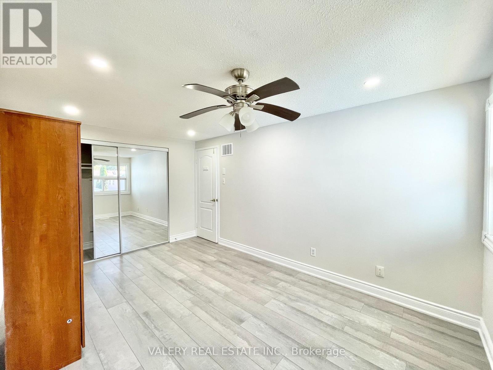 26 Homeland Court, Brampton, Ontario  L6S 1R8 - Photo 6 - W13136926