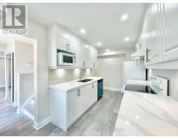 26 HOMELAND COURT, Brampton, Ontario