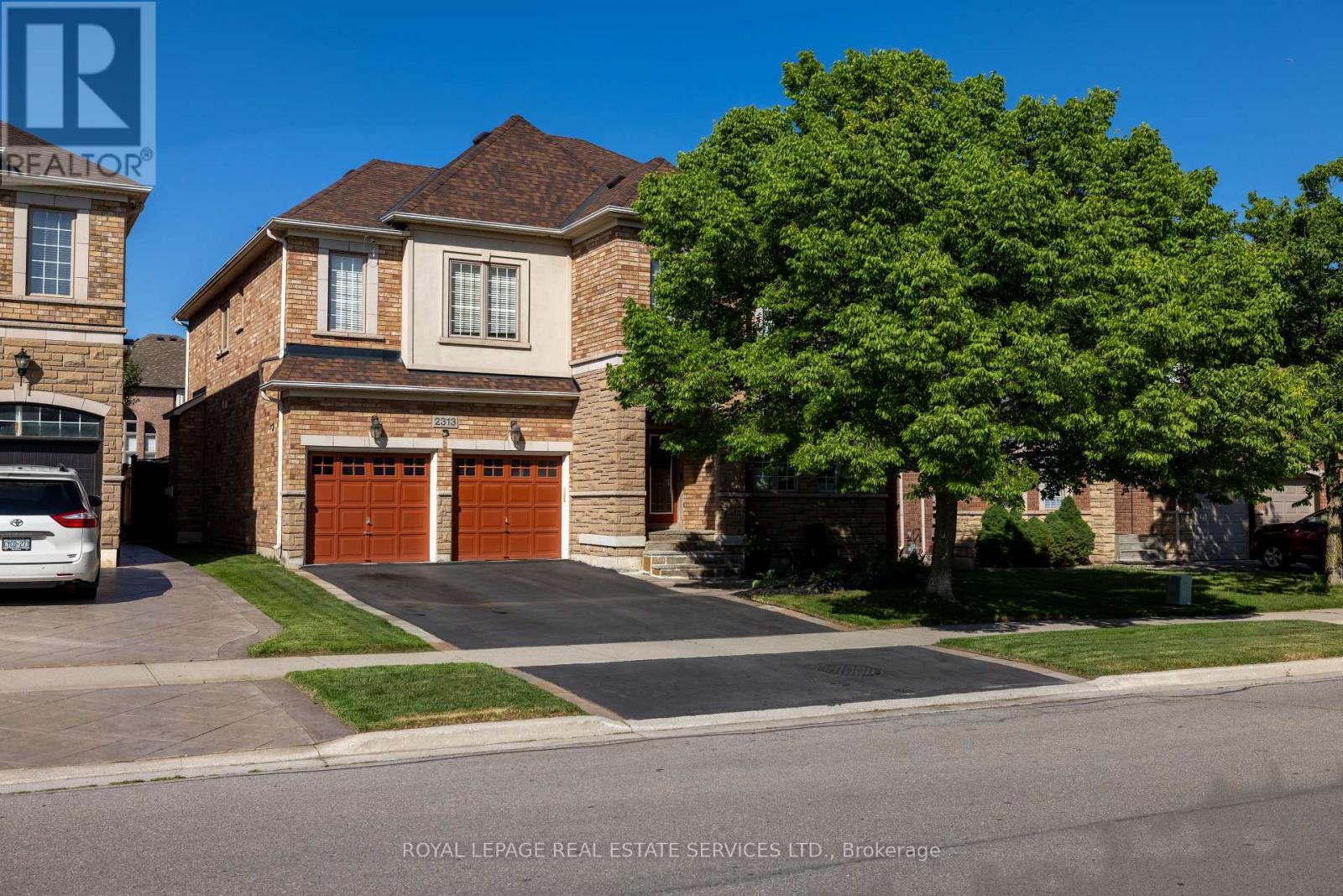 2313 Coronation Drive, Oakville, Ontario  L6H 7N1 - Photo 1 - W13136932