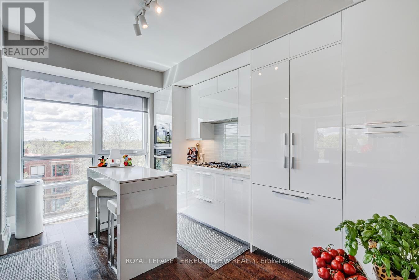 605 - 3 Southvale Drive, Toronto, Ontario  M4G 1G1 - Photo 21 - C13119578