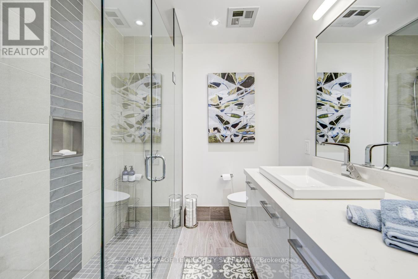 605 - 3 Southvale Drive, Toronto, Ontario  M4G 1G1 - Photo 35 - C13119578