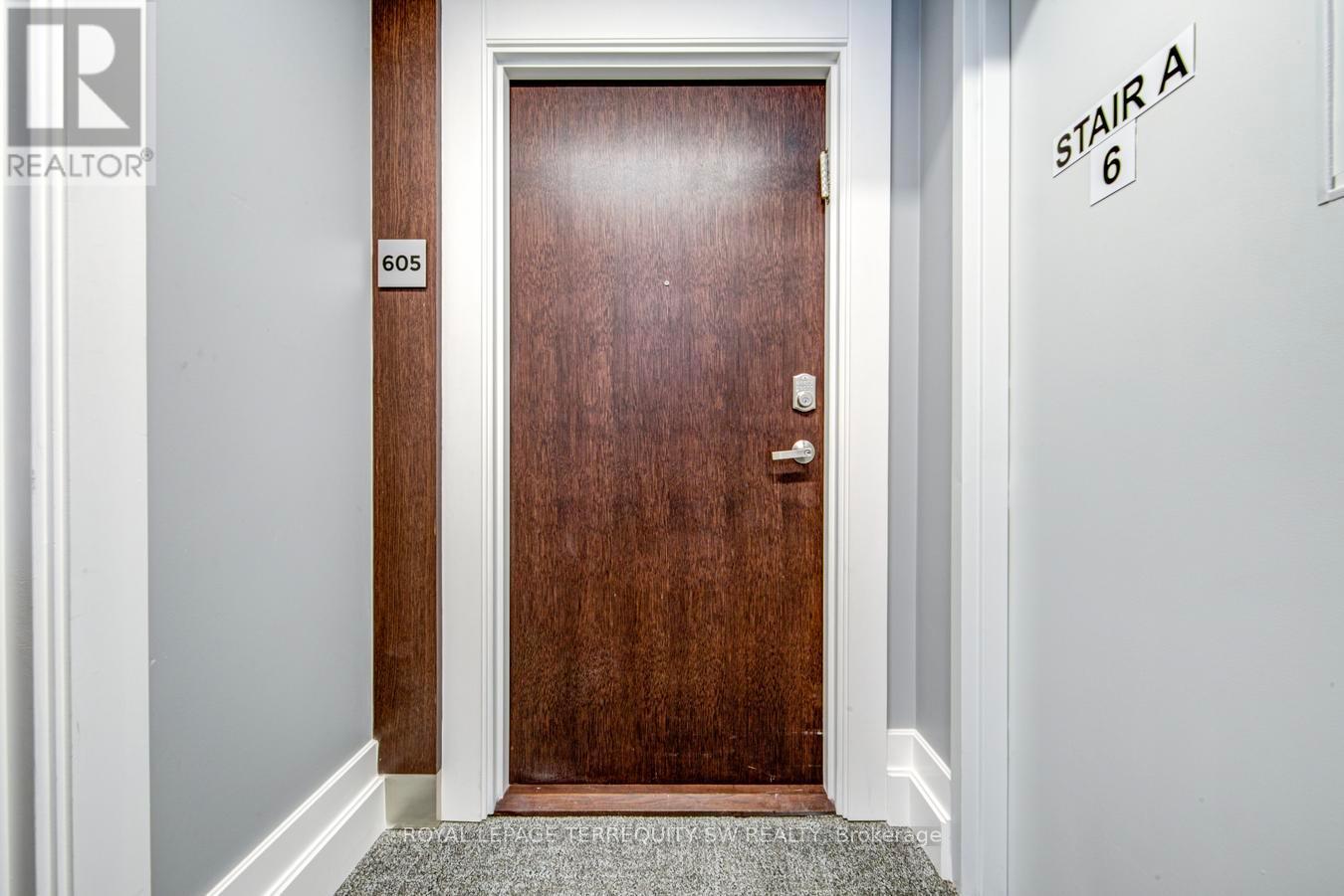 605 - 3 Southvale Drive, Toronto, Ontario  M4G 1G1 - Photo 5 - C13119578