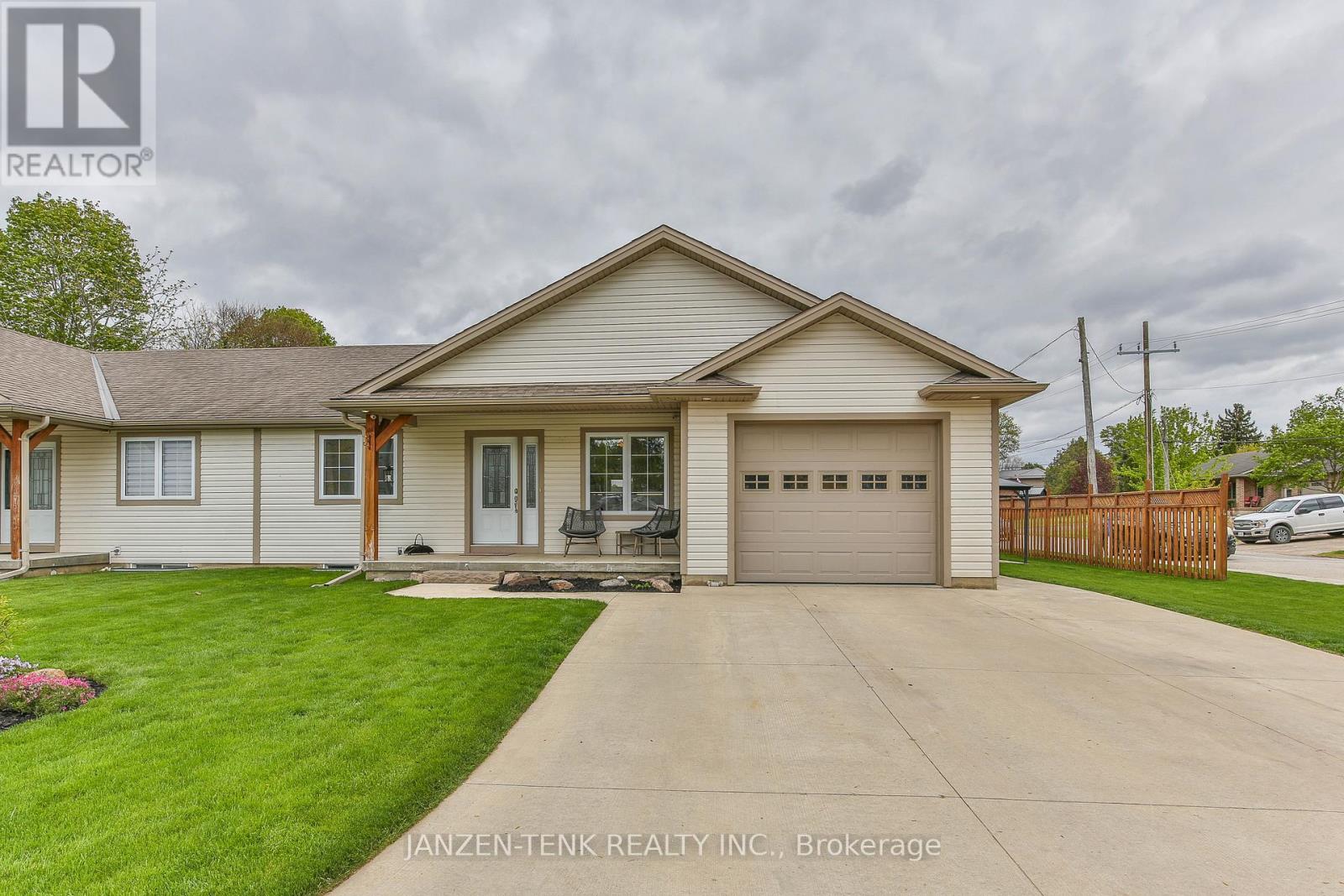 $499,9009240 Old Chapel Street, Bayham, Ontario