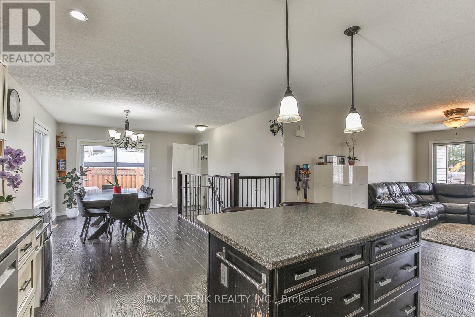 9240 Old Chapel Street, Bayham, Ontario  N0J 1Y0 - Photo 12 - X13136998