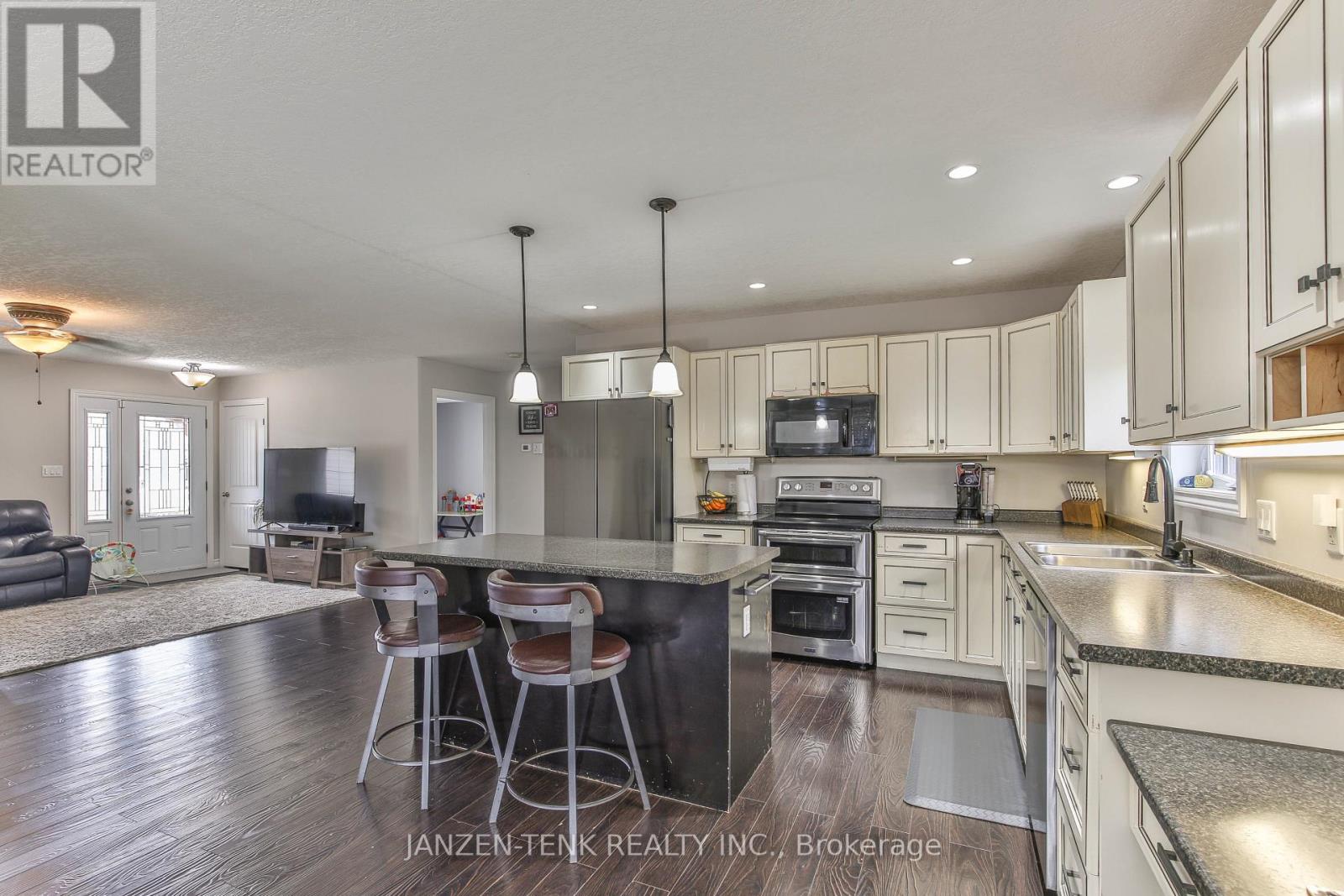 9240 Old Chapel Street, Bayham, Ontario  N0J 1Y0 - Photo 13 - X13136998