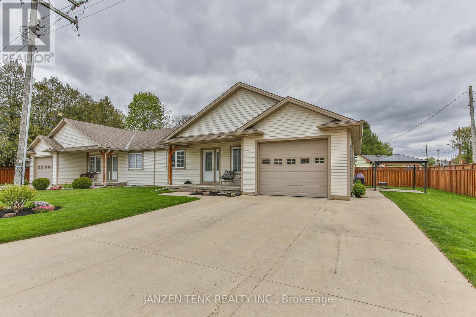 9240 Old Chapel Street, Bayham, Ontario  N0J 1Y0 - Photo 2 - X13136998