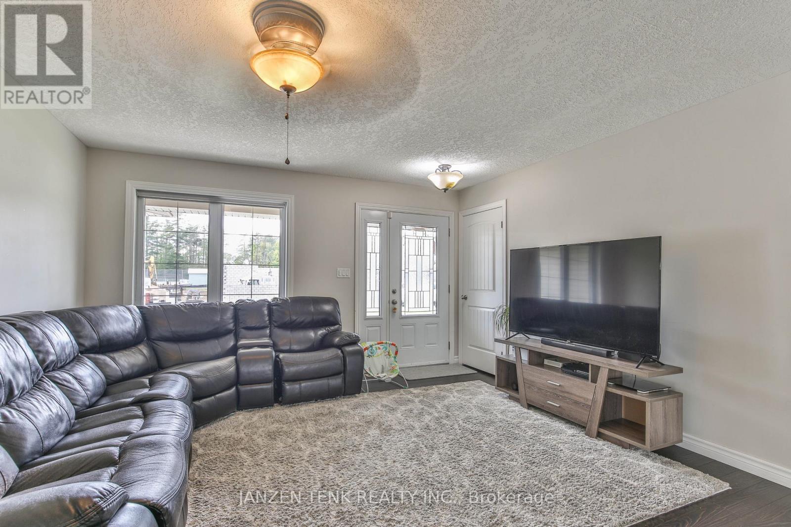 9240 Old Chapel Street, Bayham, Ontario  N0J 1Y0 - Photo 8 - X13136998