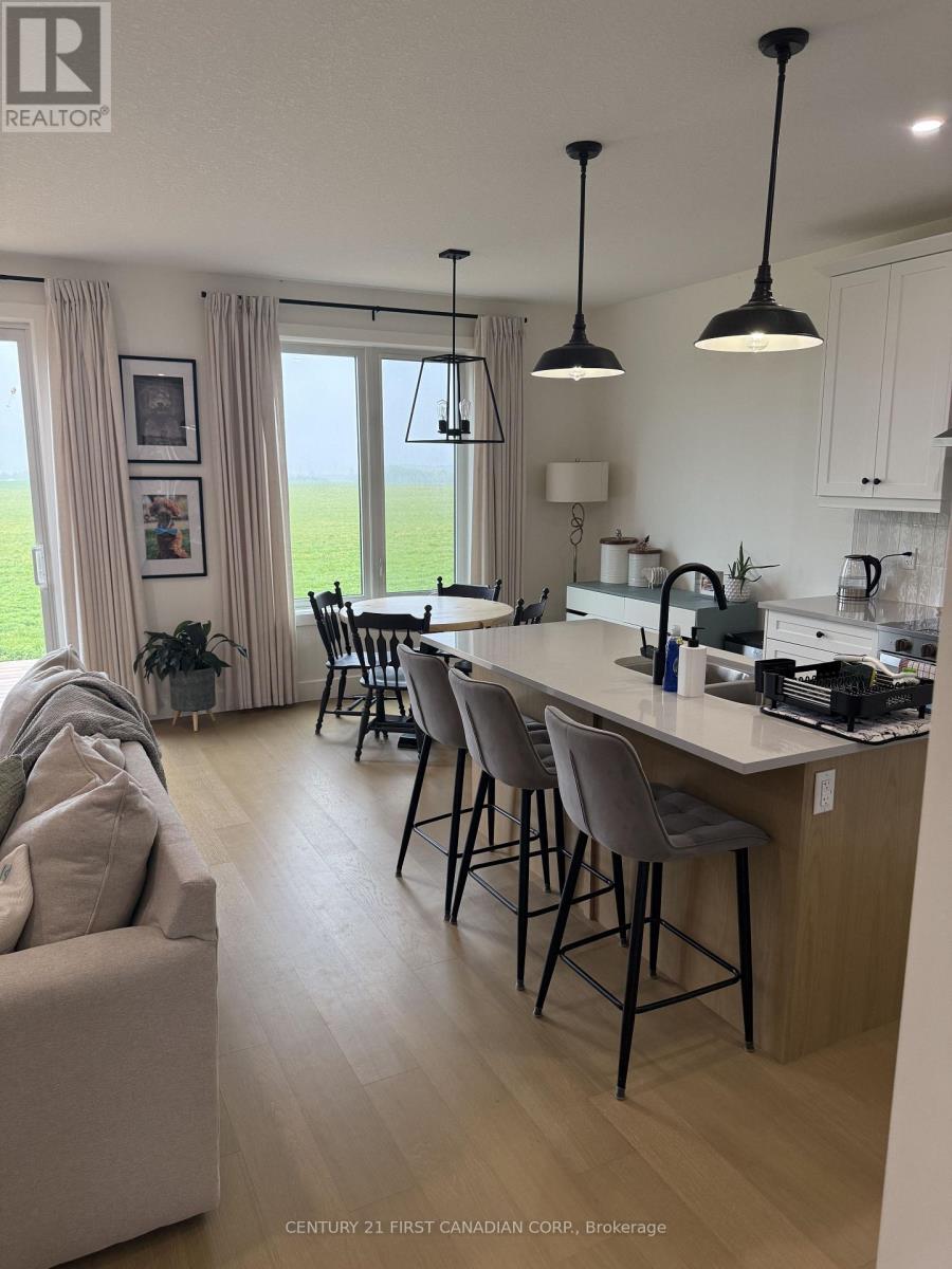 59 - 147 Scott's Drive, Lucan Biddulph, Ontario  N0M 2J0 - Photo 4 - X13137176