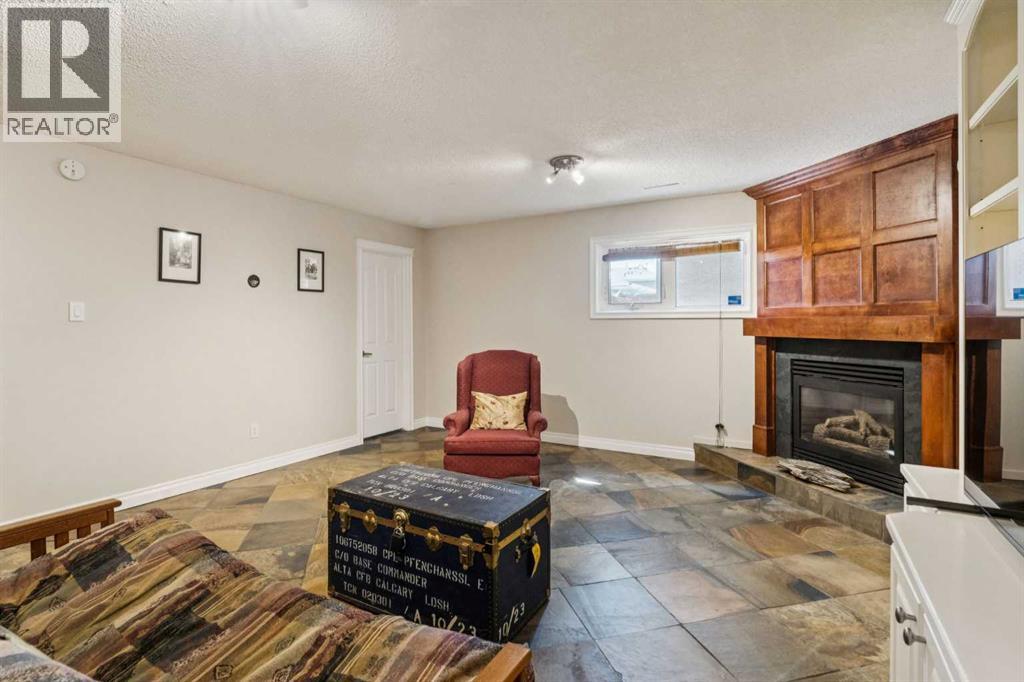 1043 32 Avenue NW, Calgary, Alberta  T2K 0B3 - Photo 22 - A2311035