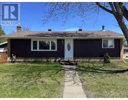 1 HIGHLAND CRESCENT, Deep River, Ontario