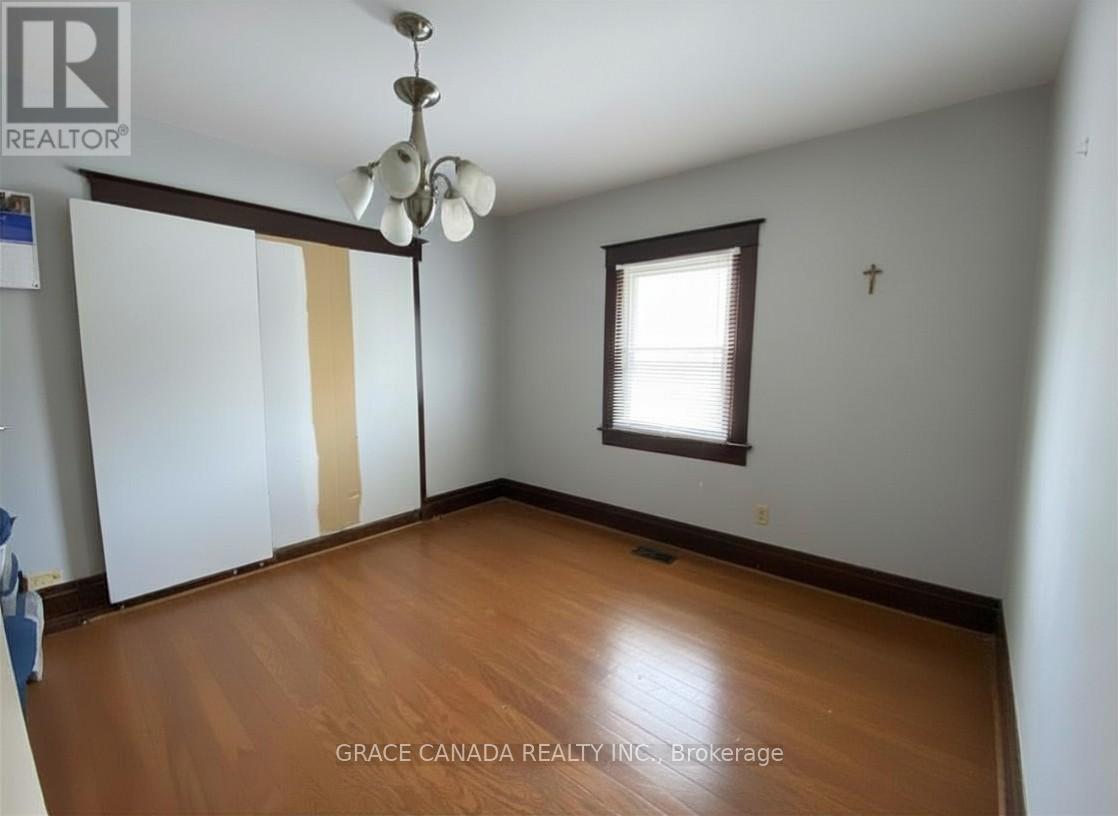 Main Level - 4765 Sixth Avenue, Niagara Falls, Ontario  L2E 4T6 - Photo 6 - X13136938