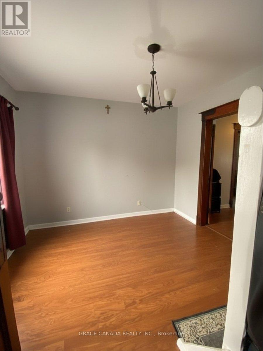 Main Level - 4765 Sixth Avenue, Niagara Falls, Ontario  L2E 4T6 - Photo 7 - X13136938