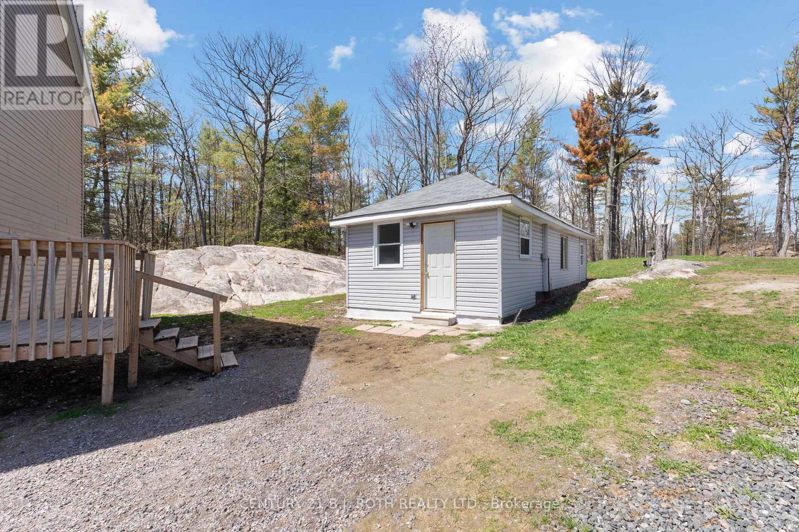 1411 Hwy 11 S, Gravenhurst, Ontario  P0E 1G0 - Photo 17 - X13136978