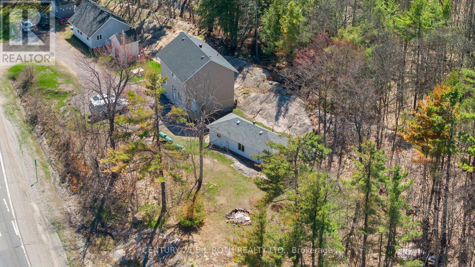 1411 Hwy 11 S, Gravenhurst, Ontario  P0E 1G0 - Photo 2 - X13136978