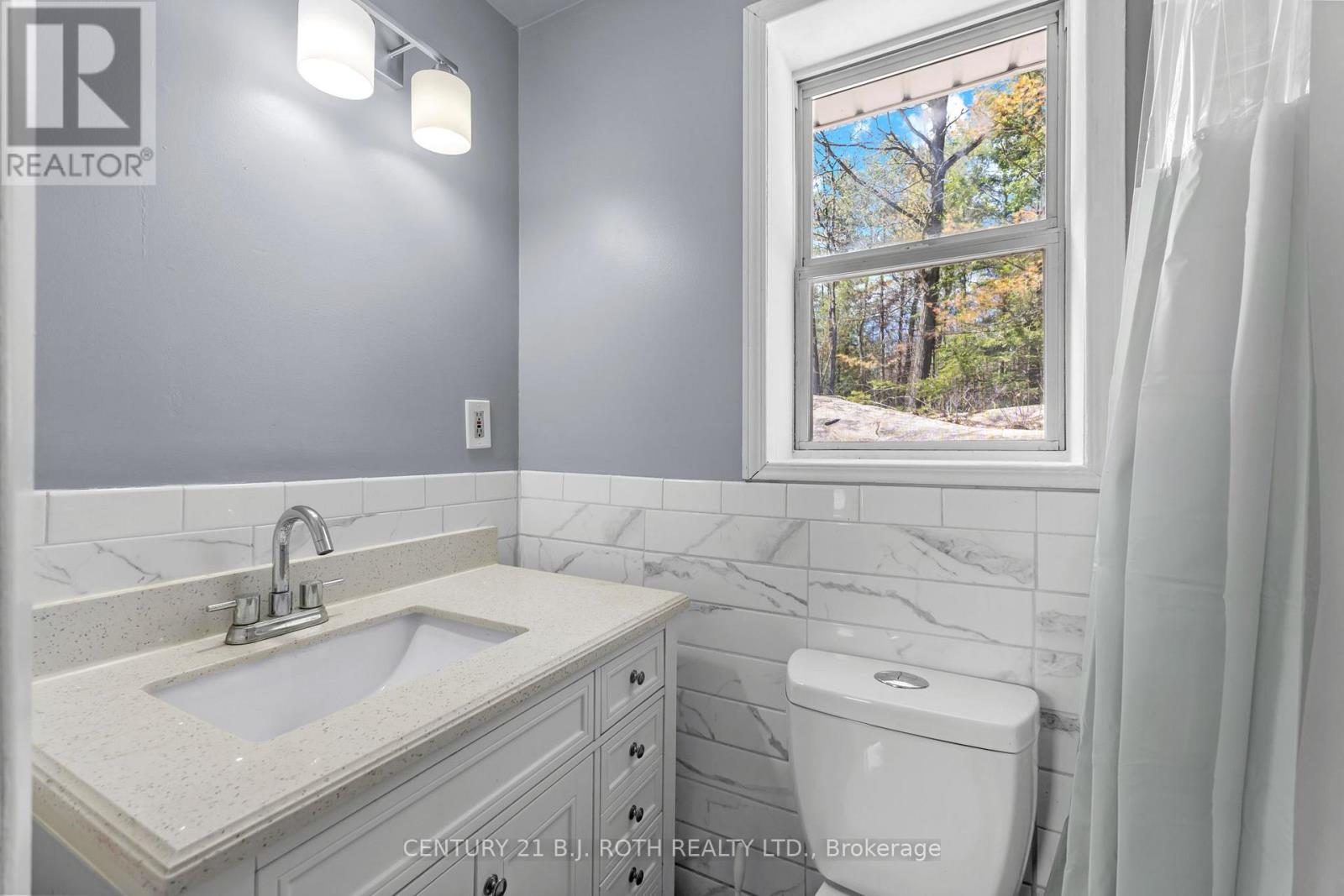 1411 Hwy 11 S, Gravenhurst, Ontario  P0E 1G0 - Photo 22 - X13136978
