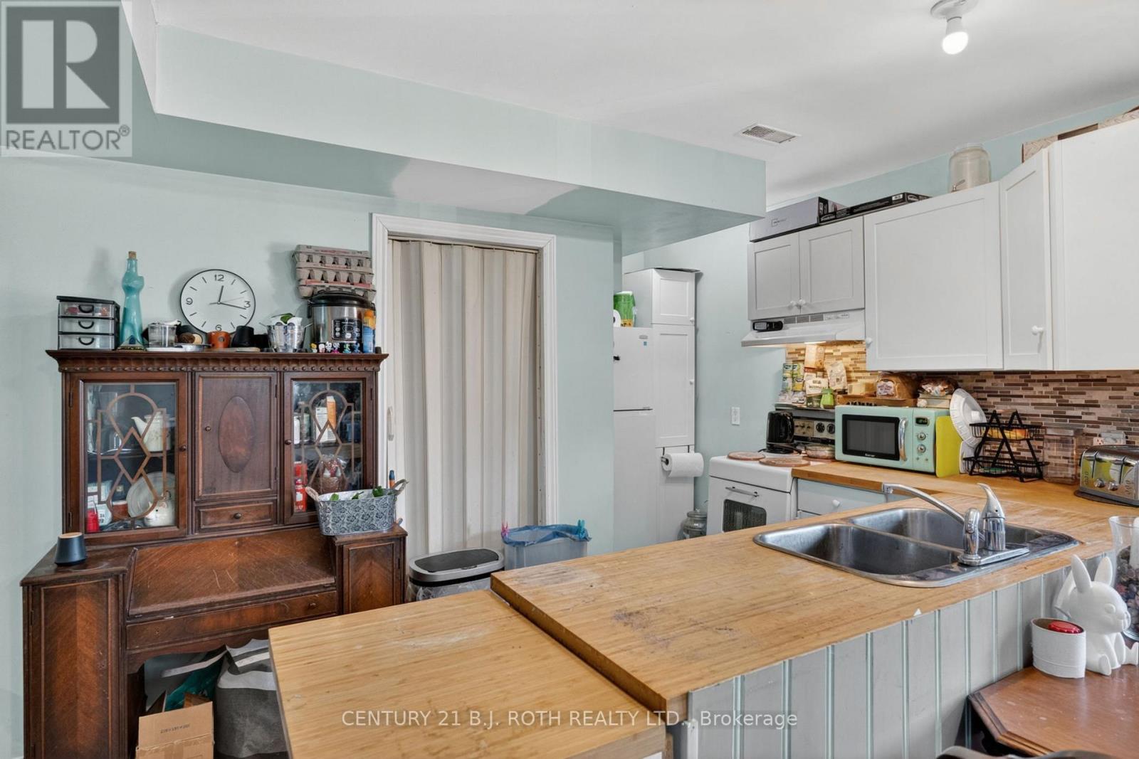 1411 Hwy 11 S, Gravenhurst, Ontario  P0E 1G0 - Photo 36 - X13136978