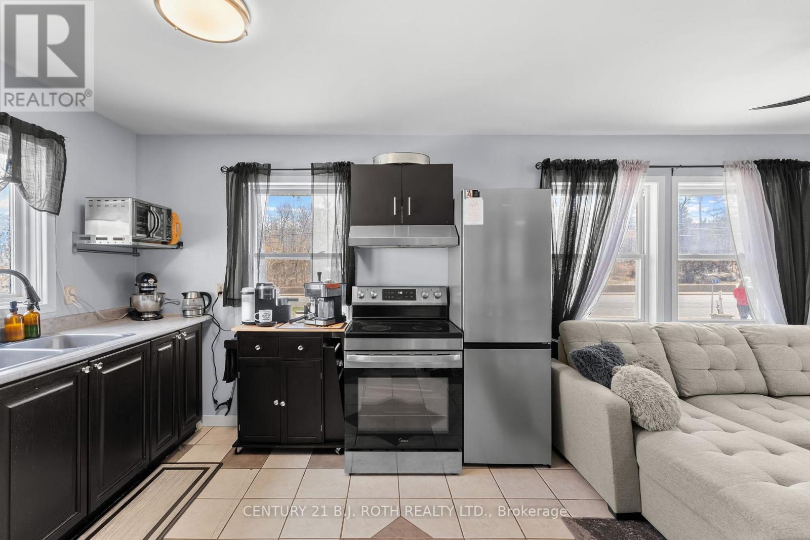 1411 Hwy 11 S, Gravenhurst, Ontario  P0E 1G0 - Photo 9 - X13136978