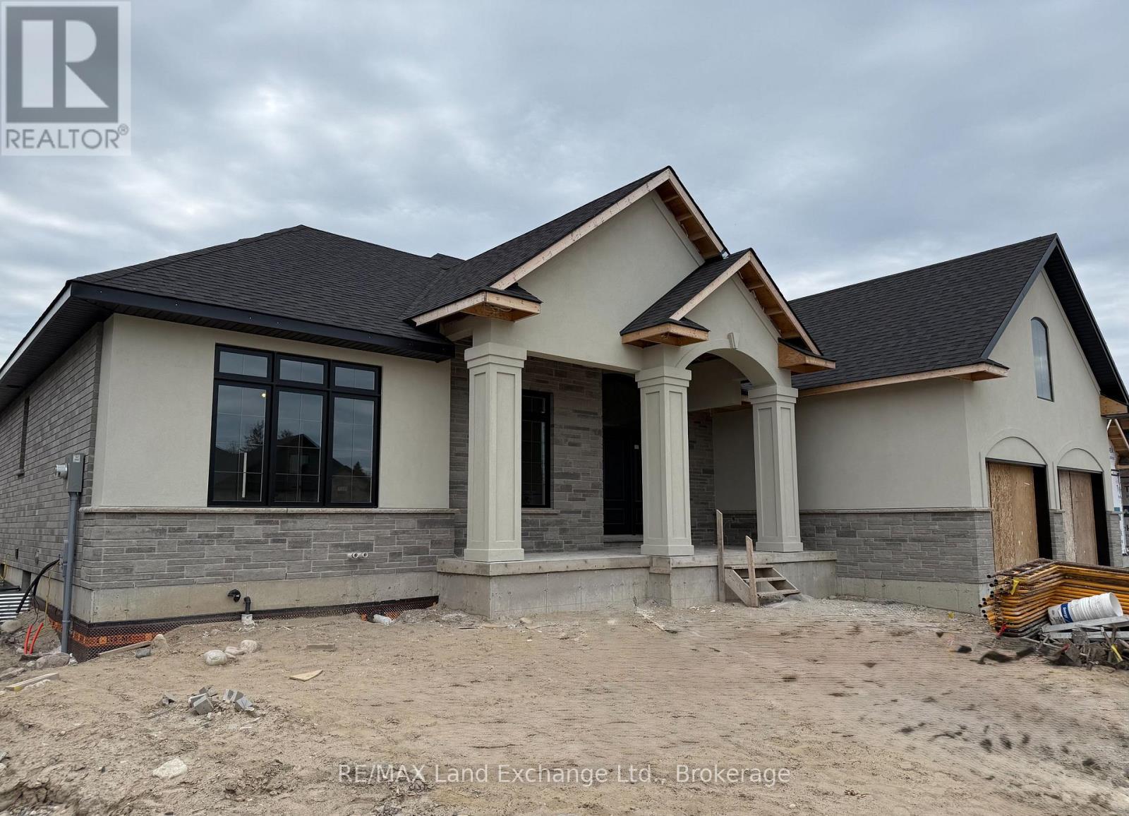 926 Bogdanovic Way, Huron-Kinloss, Ontario  N2Z 0H3 - Photo 1 - X13079342