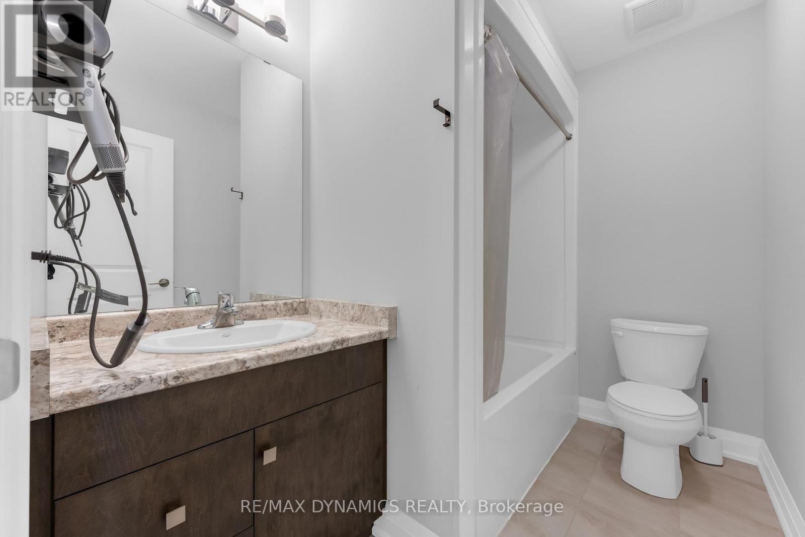 110 - 4552 Portage Road, Niagara Falls, Ontario  L2E 6A8 - Photo 11 - X13137102