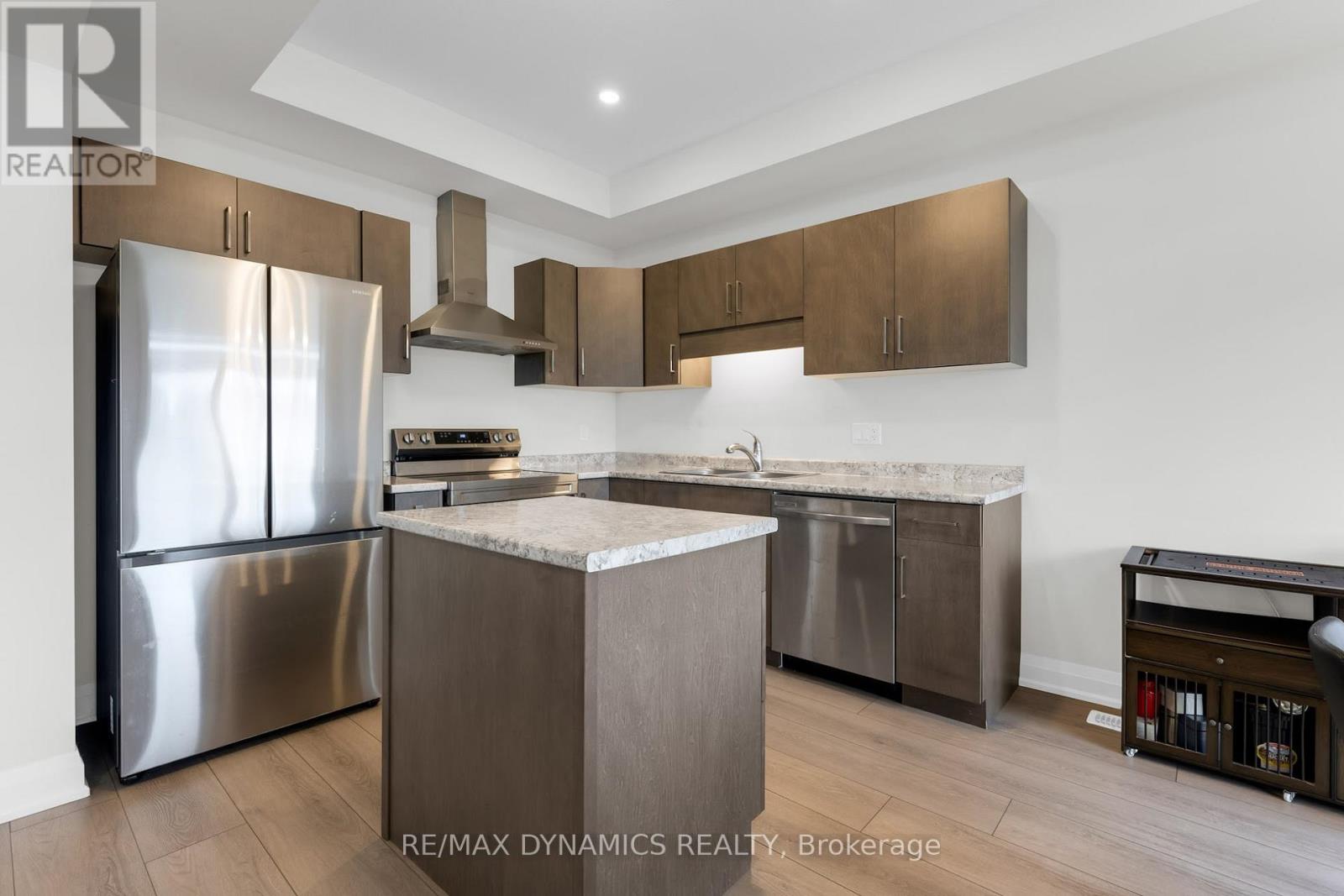110 - 4552 Portage Road, Niagara Falls, Ontario  L2E 6A8 - Photo 2 - X13137102