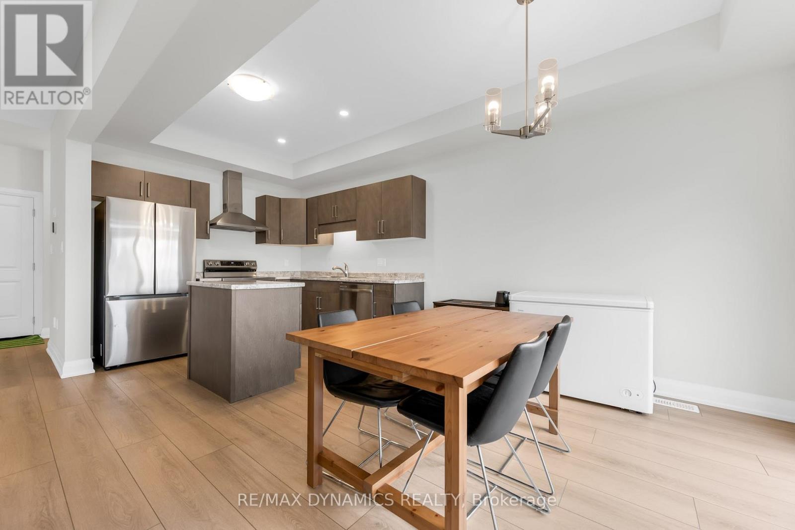 110 - 4552 Portage Road, Niagara Falls, Ontario  L2E 6A8 - Photo 3 - X13137102