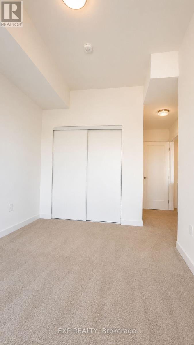 Q11 - 25 Palace Street, Kitchener, Ontario  N2E 3M6 - Photo 2 - X13136598
