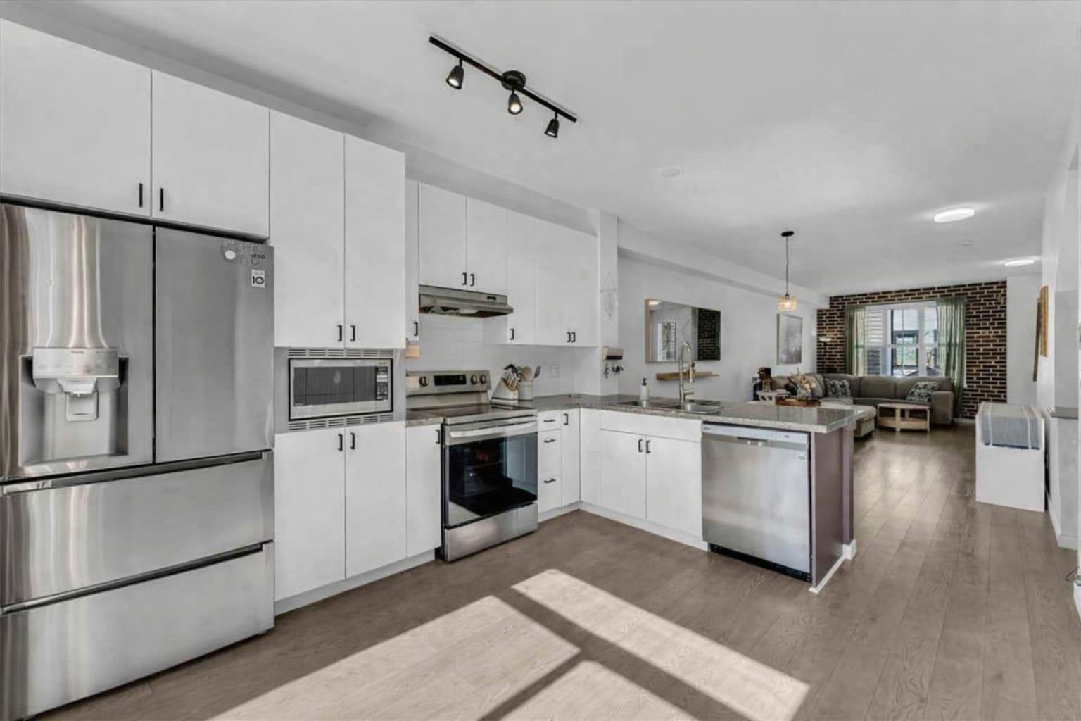 61 14838 61 Avenue, Surrey, British Columbia  V3S 2P3 - Photo 2 - R3111917