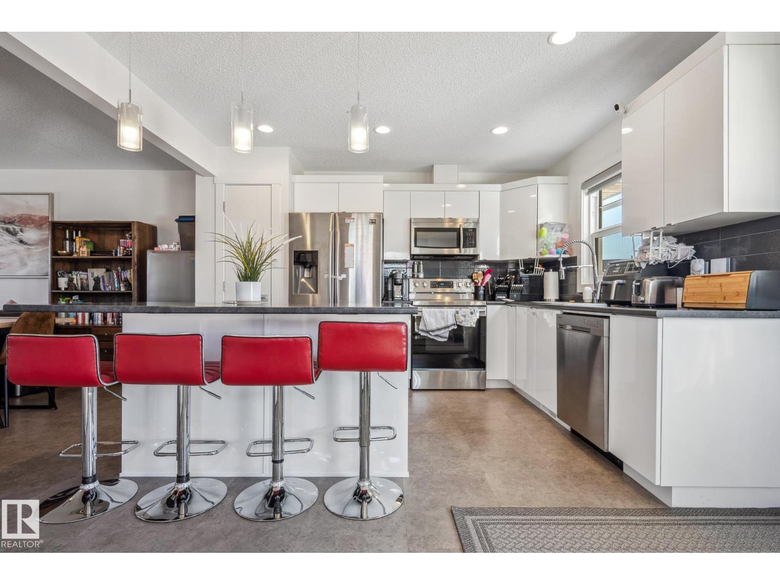 #76 330 Bulyea Rd NW, Edmonton, Alberta T6R 0W8 - Photo 1 - E4486330