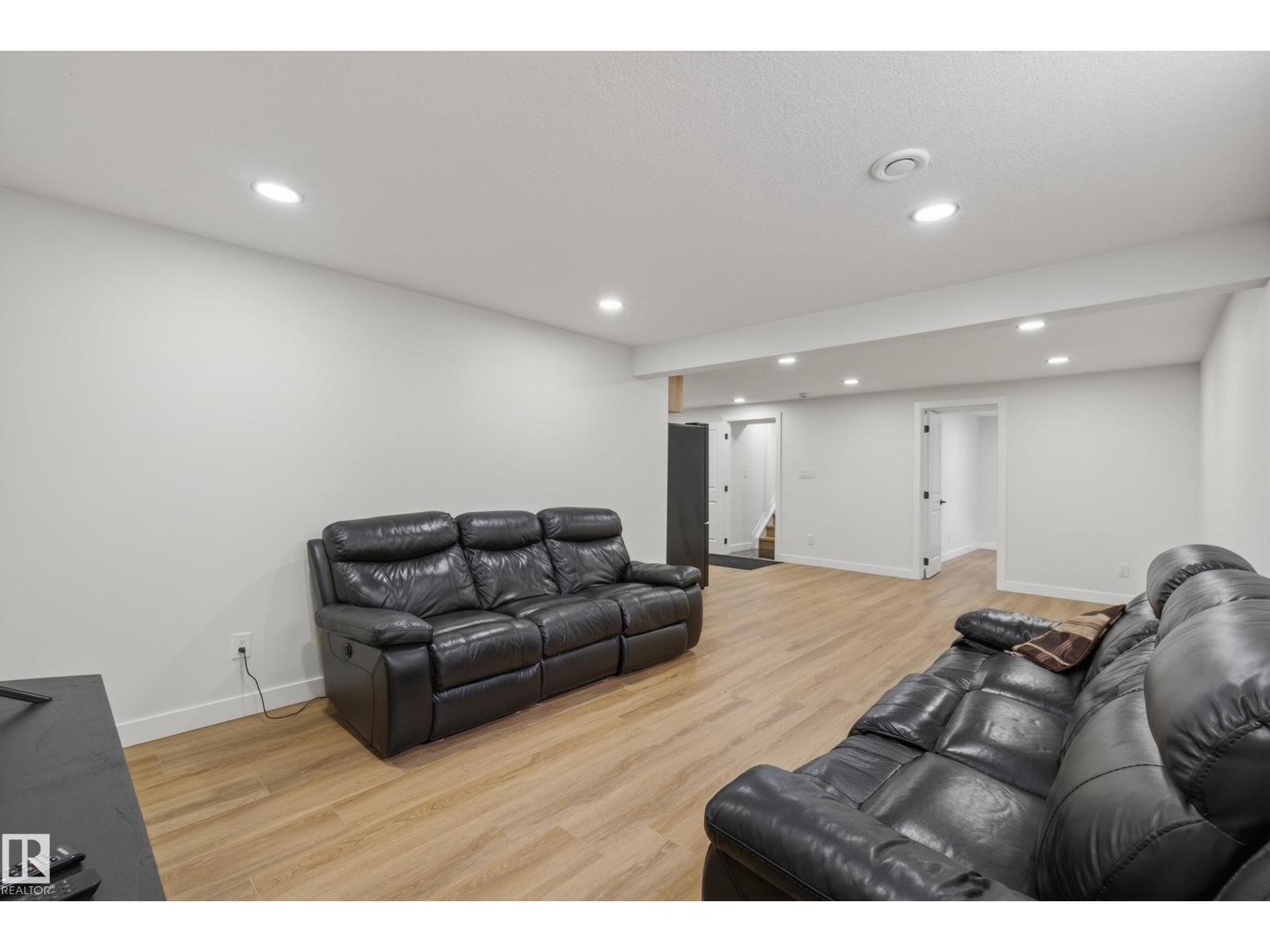 11 Labelle Cr, St. Albert, Alberta  T8N 2G6 - Photo 33 - E4488155