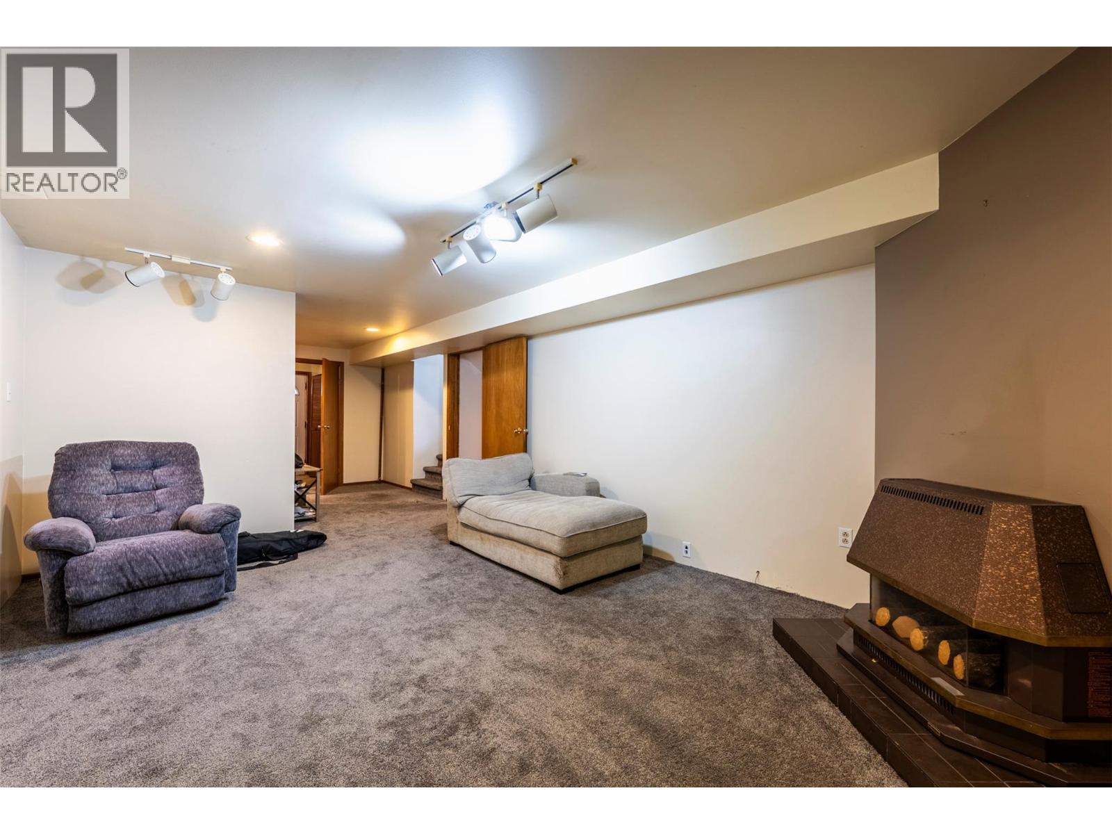 703 West Innes Street, Nelson, British Columbia  V1L 3J4 - Photo 22 - 10387679