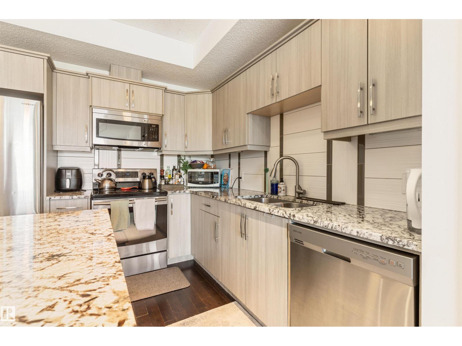 #410 10523 123 St Nw, Edmonton, Alberta  T5N 1N9 - Photo 5 - E4488161