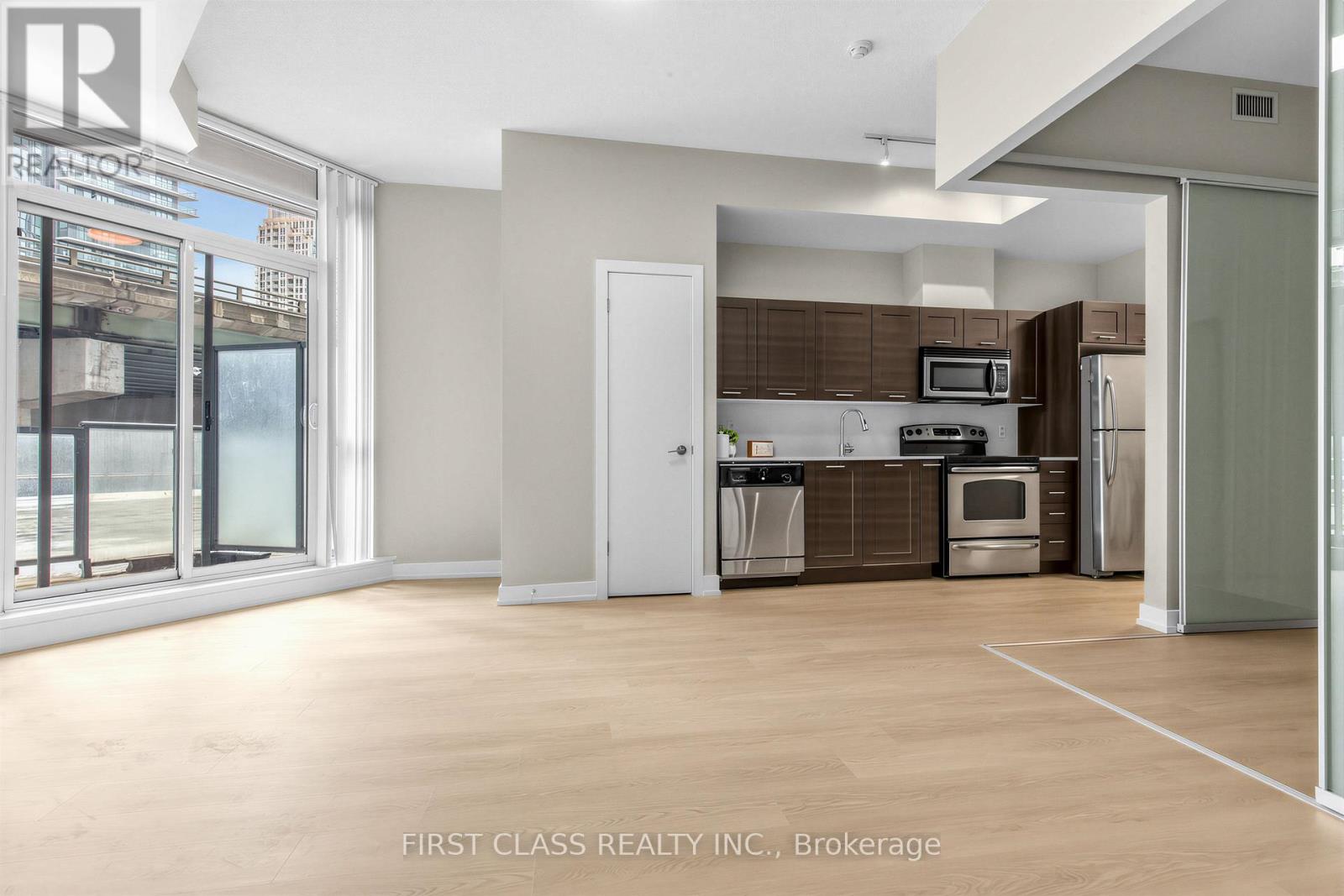 216 - 169 Fort York Boulevard, Toronto, Ontario  M5V 0C8 - Photo 13 - C13137170