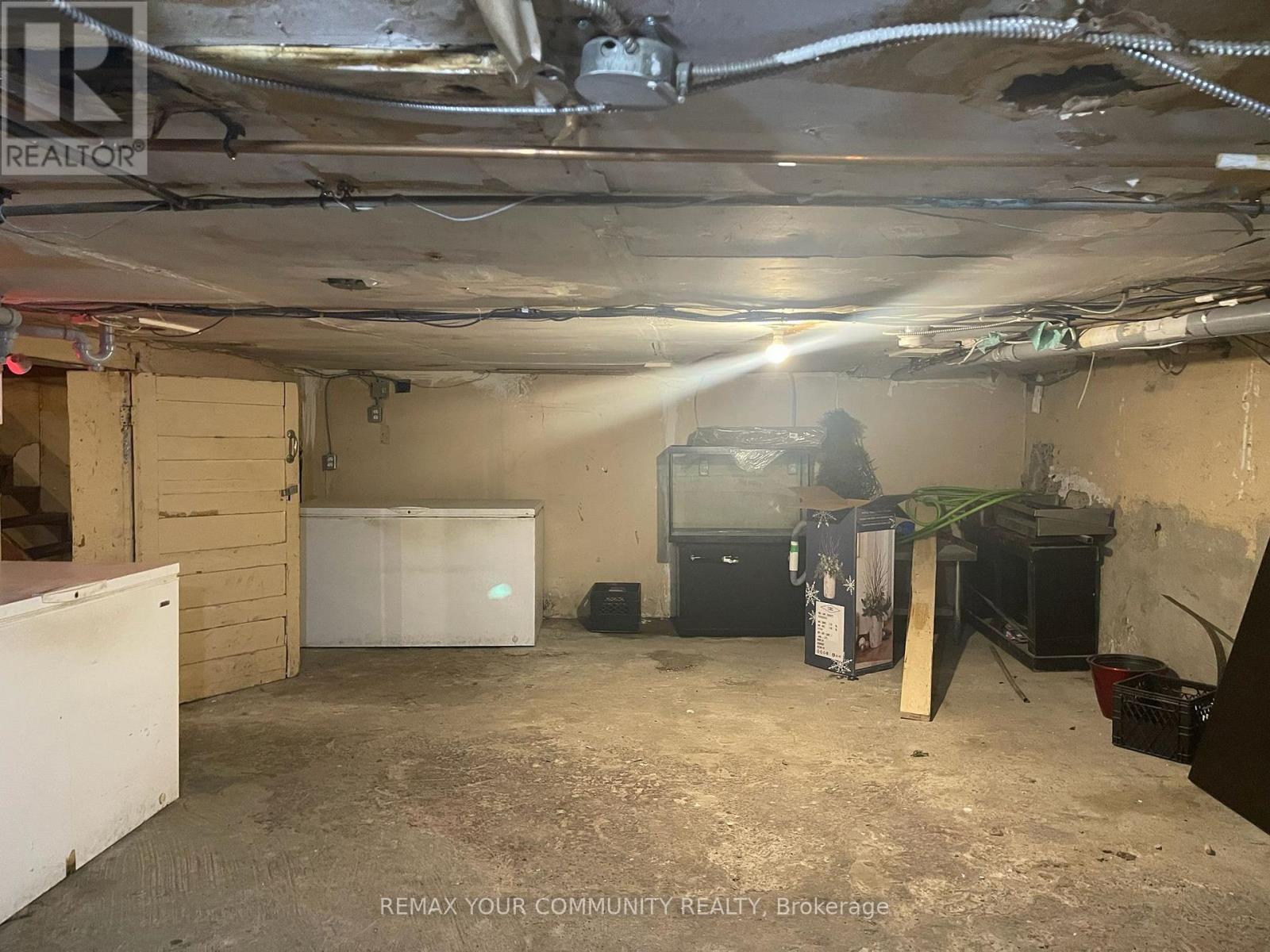 33 Simcoe Street, Oshawa, Ontario L1H 4G1 - Photo 7 - E13137034