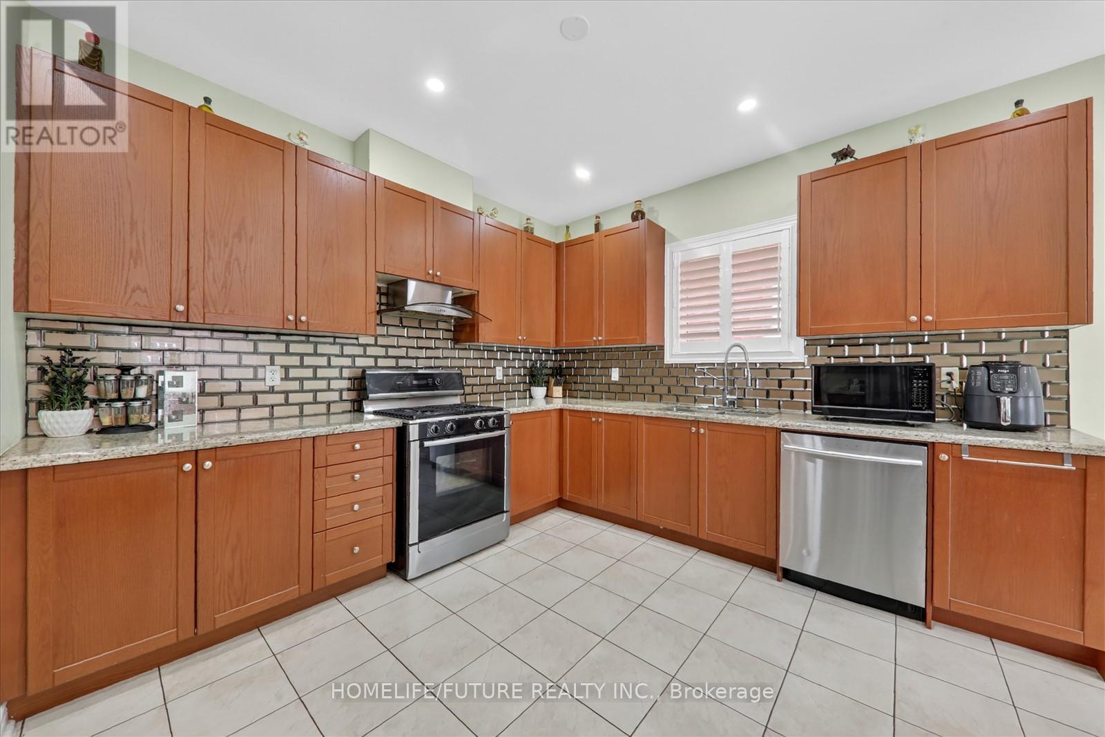 855 Wrenwood Drive, Oshawa, Ontario  L1K 0V8 - Photo 15 - E13137042