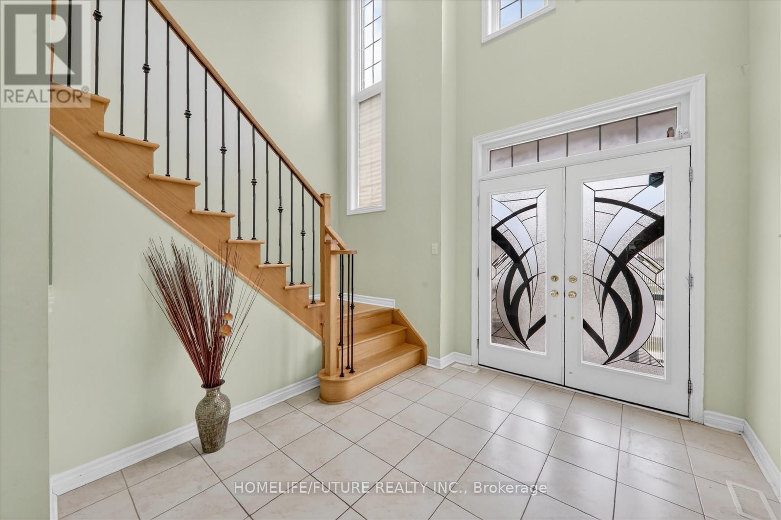 855 Wrenwood Drive, Oshawa, Ontario  L1K 0V8 - Photo 5 - E13137042