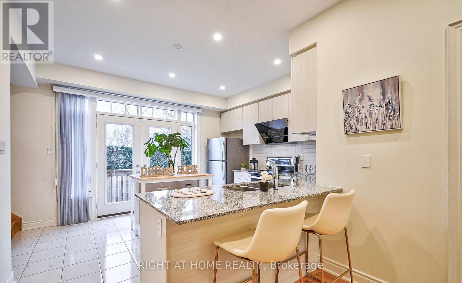 Upper - 15 Culloden Court, Toronto, Ontario  M1C 0E9 - Photo 6 - E13137142