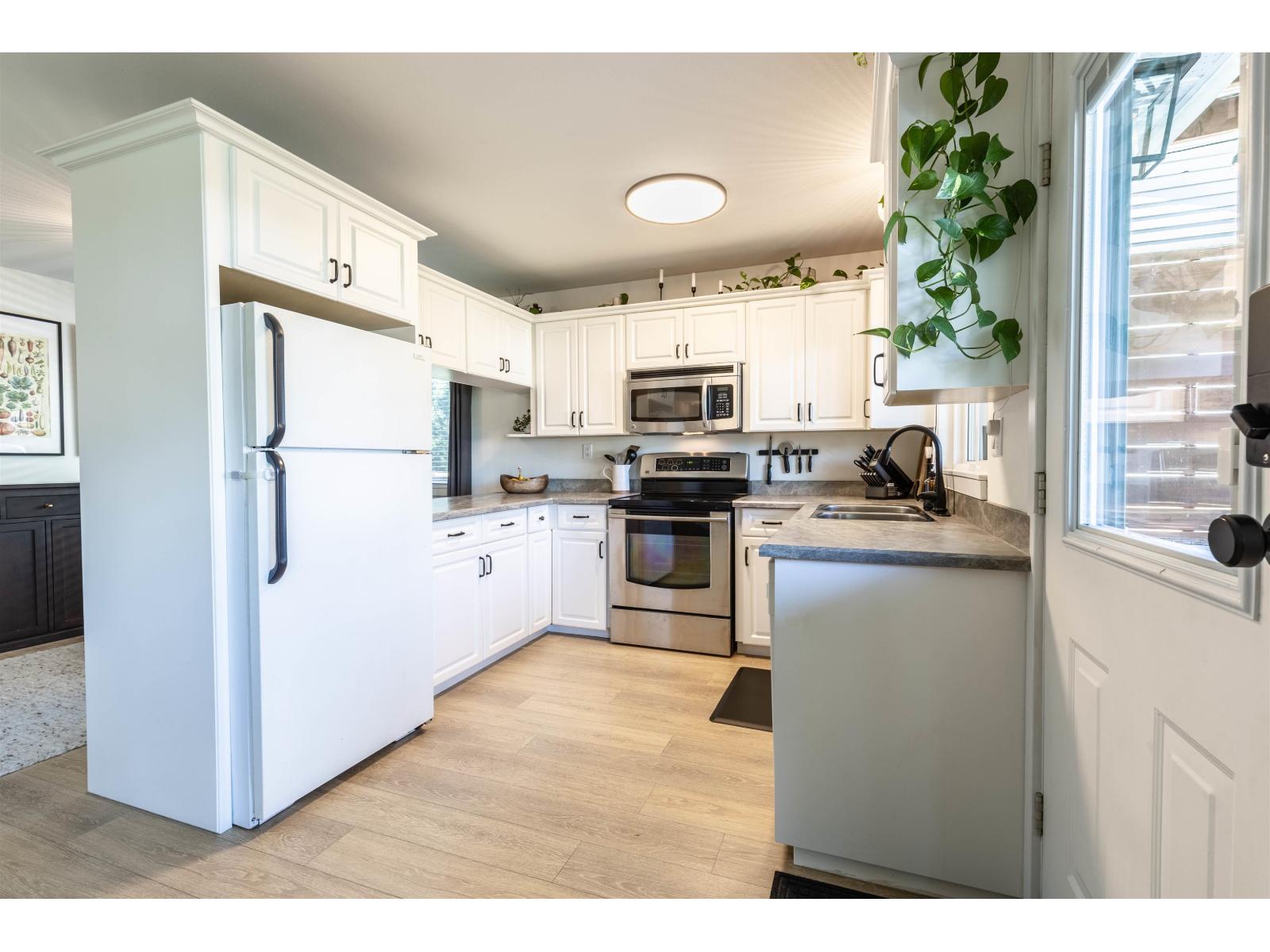 9537 214a Street, Langley, British Columbia  V1M 1T4 - Photo 8 - R3124038