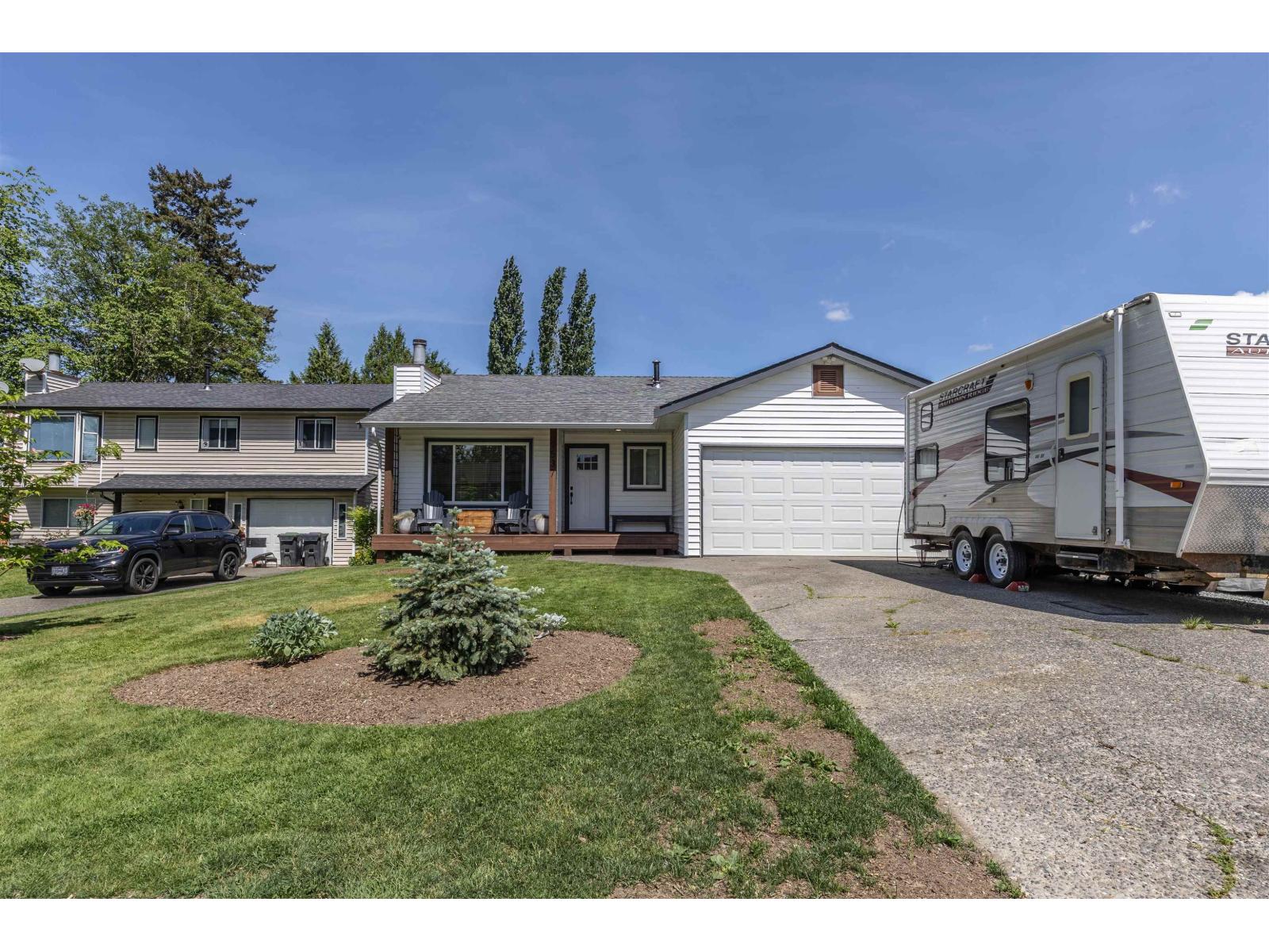 9537 214A STREET, Langley, British Columbia