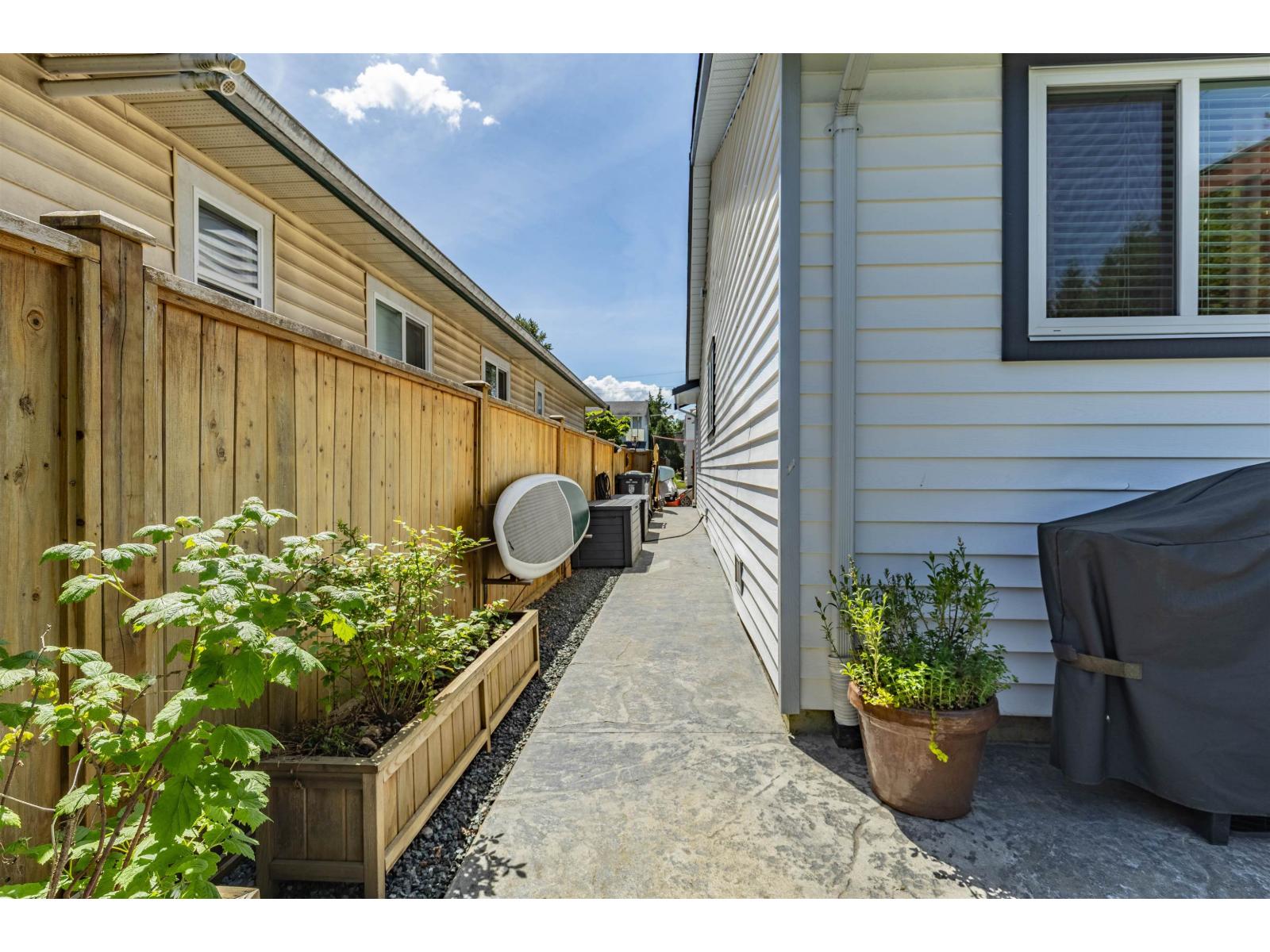 9537 214a Street, Langley, British Columbia  V1M 1T4 - Photo 35 - R3124038