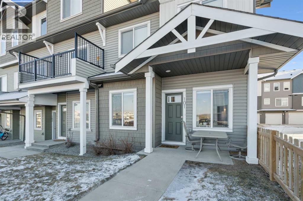101, 24 Rivercrest Drive, Cochrane, Alberta  T4C 2V2 - Photo 3 - A2286814