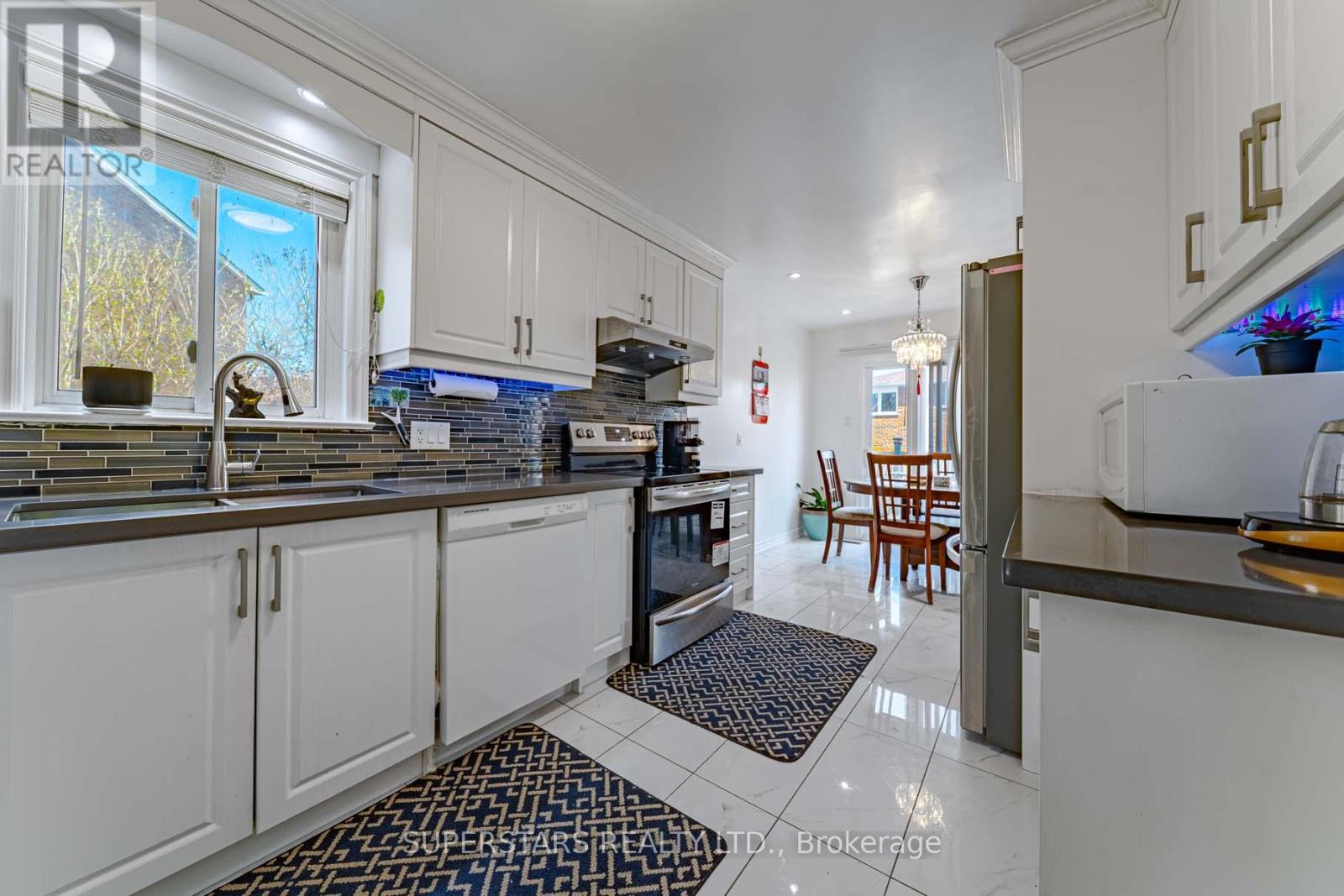 14 Kemsing Court, Markham, Ontario  L3R 4P7 - Photo 10 - N13137056