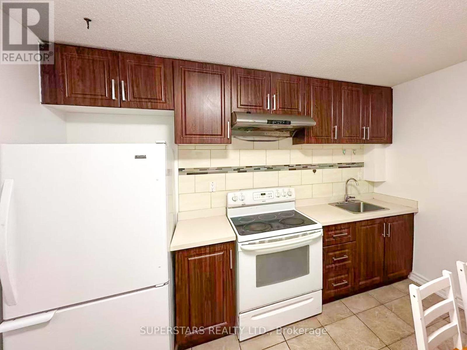14 Kemsing Court, Markham, Ontario  L3R 4P7 - Photo 31 - N13137056