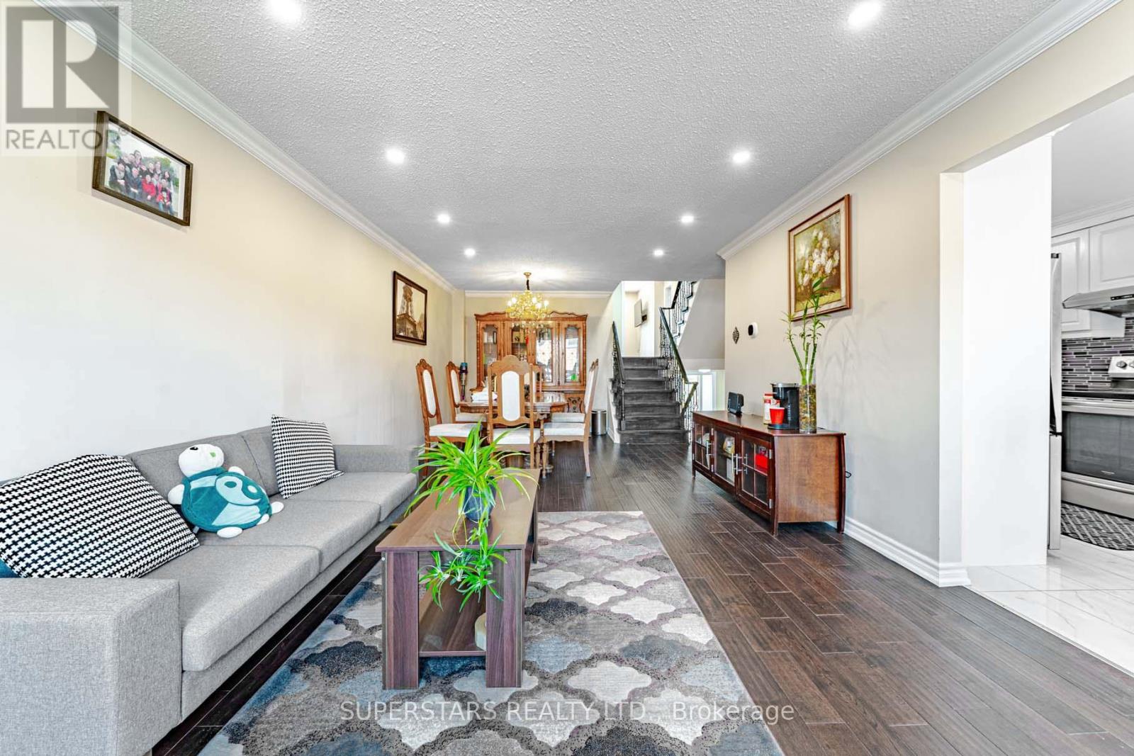 14 Kemsing Court, Markham, Ontario  L3R 4P7 - Photo 8 - N13137056