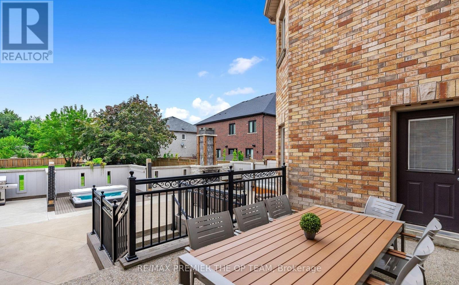 294 Sunset Beach Road, Richmond Hill, Ontario  L4E 3H2 - Photo 9 - N13137086