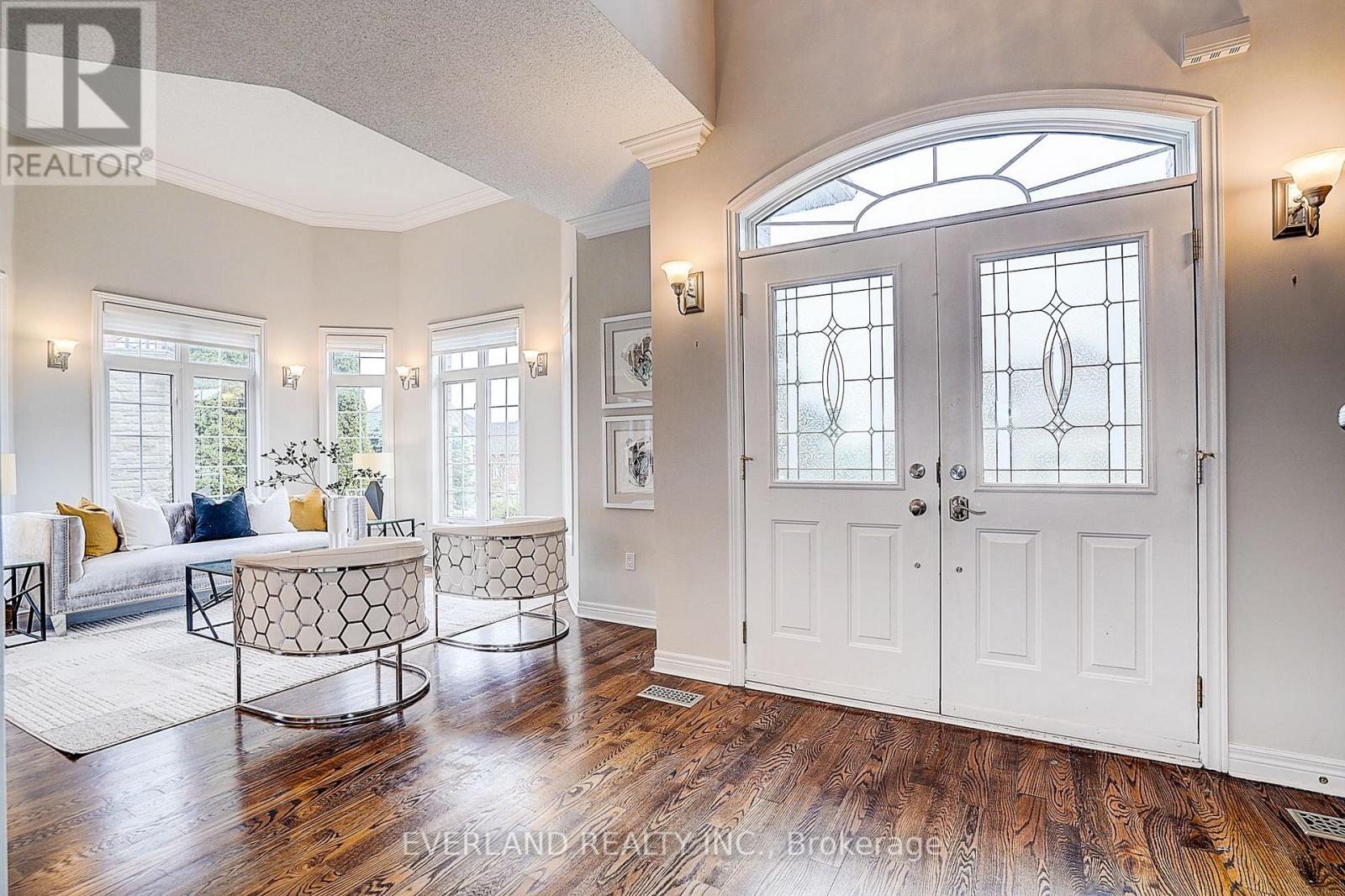 922 Best Circle, Newmarket, Ontario  L3X 2H8 - Photo 3 - N13137150